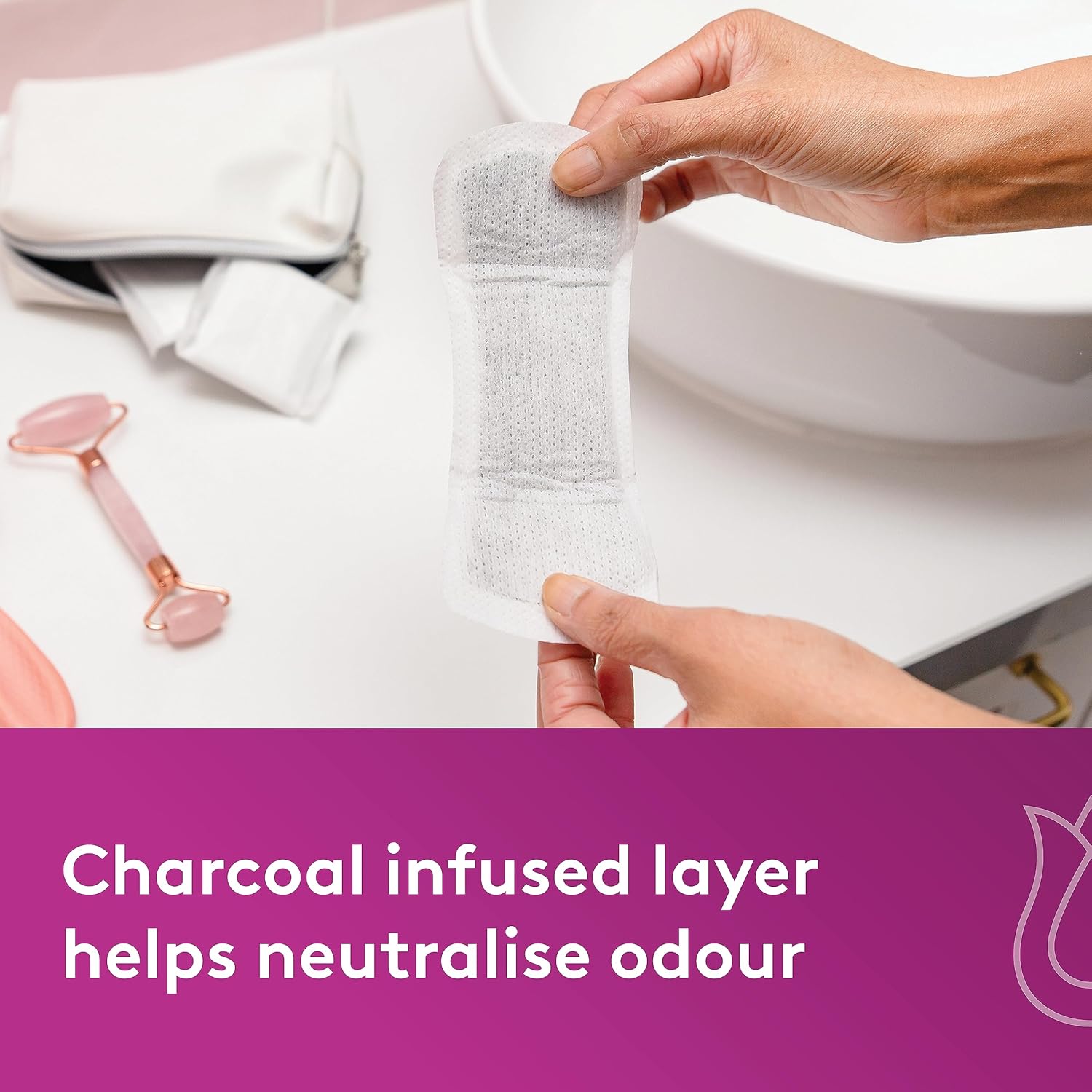 Poise Charcoal Light Liner 22pk